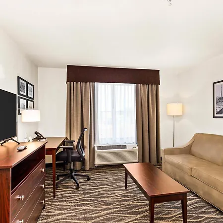 Cobblestone Hotel & Suites Superior Exterior foto
